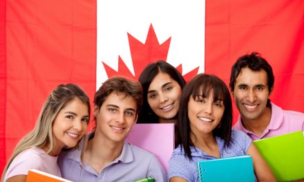 Canadá aún no define el futuro de los estudiantes internacionales